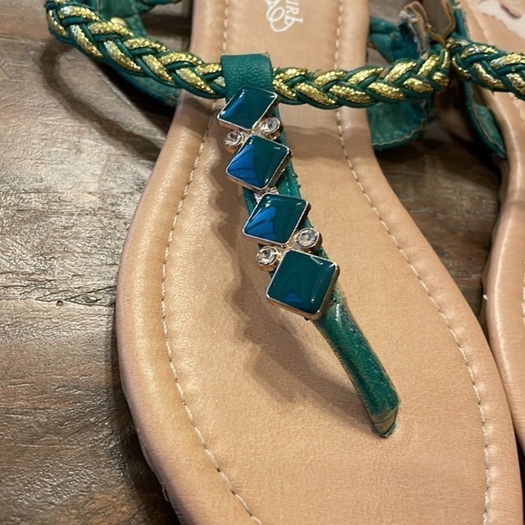 Rosegirl sandals size 7 with green and gold braiding accented by gems - Picture 4 of 5